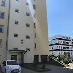 Bertom Krakow Apartaments Czerwone Maki