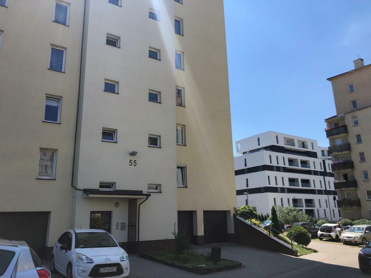 Apartment Bertom Czerwone Maki *